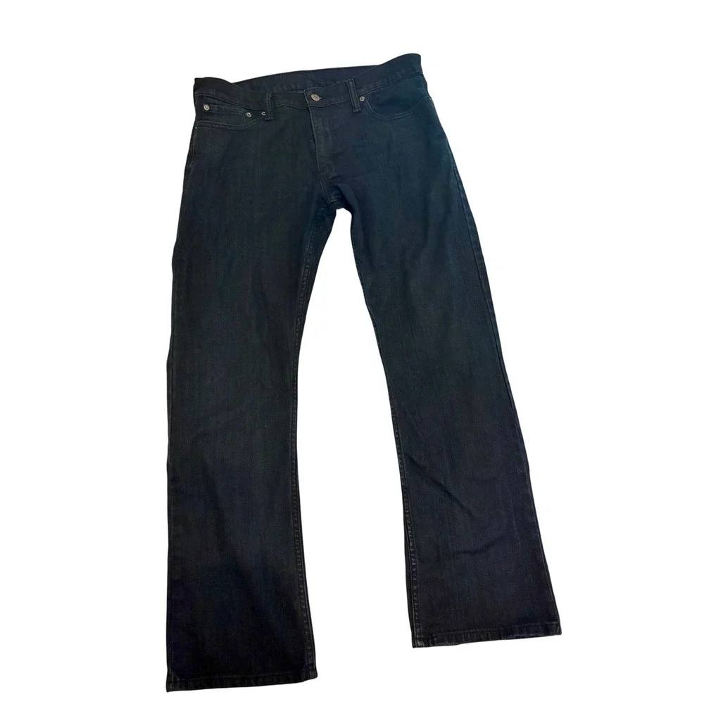 Levis excellent signs movement